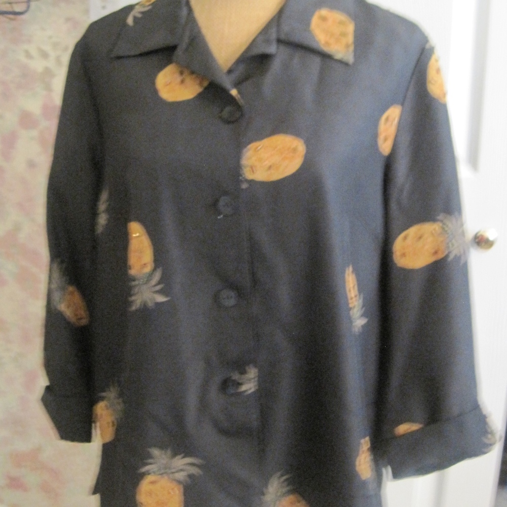 Outfit JPR 3/4 sleeve beaded pineapples blouse
